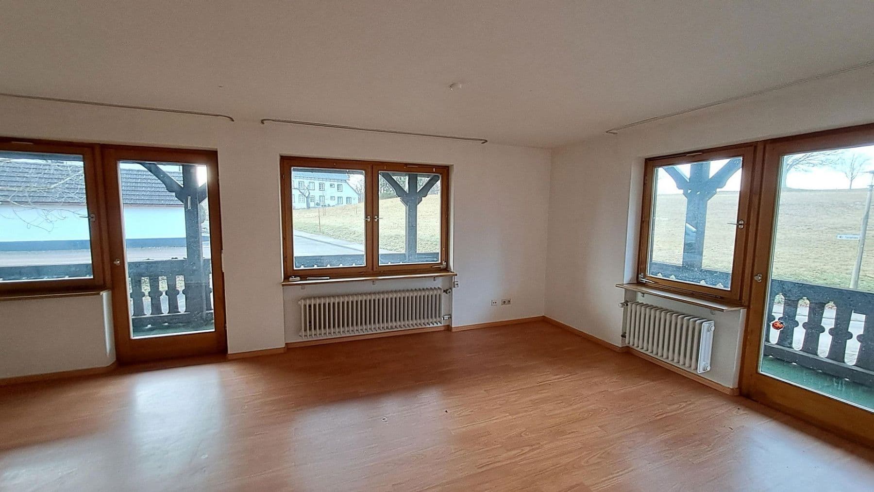 Prodej domu 436 m², pozemek 1.970 m², Erlenbachweg 22, Lenzkirch, Bádensko-Württembersko Prodej domu 436 m², pozemek 1.970 m², Erlenbachweg 22, Lenzkirch, Bádensko-Württembersko