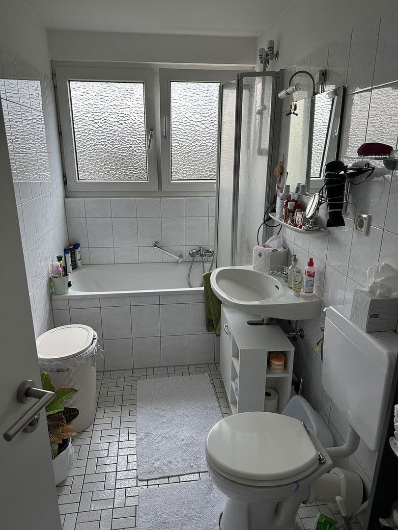 Prodej bytu 2+1 48 m², Bergisch Gladbach, Severní Porýní-Vestfálsko Prodej bytu 2+1 48 m², Bergisch Gladbach, Severní Porýní-Vestfálsko