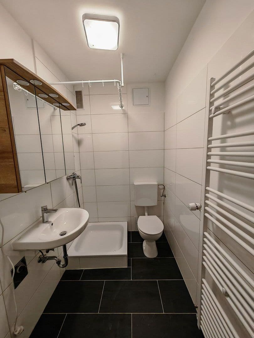 Pronájem bytu 1+1 33 m², Lettigkautweg 39, Frankfurt, Hessen Pronájem bytu 1+1 33 m², Lettigkautweg 39, Frankfurt, Hessen