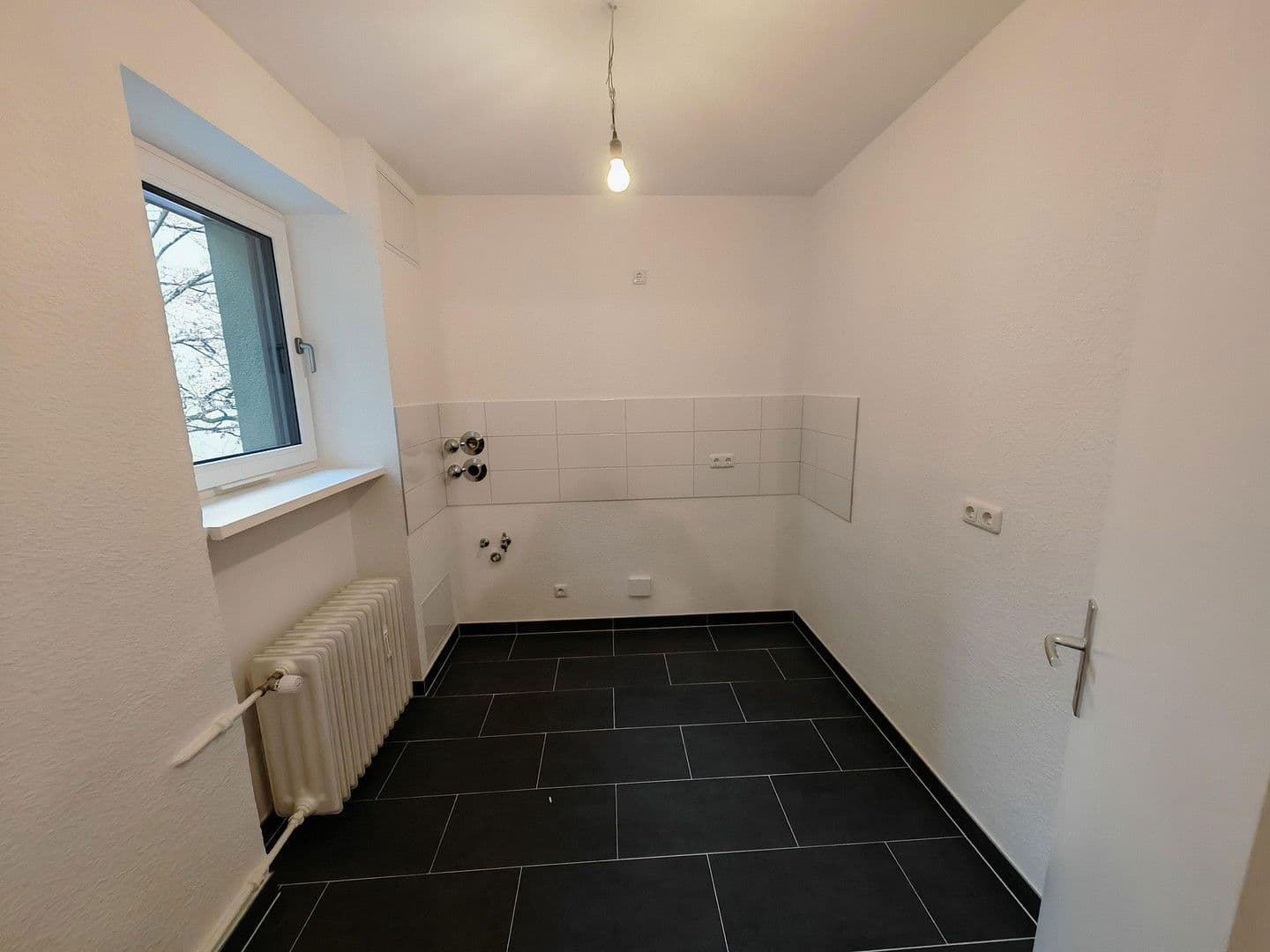 Pronájem bytu 2+1 55 m², Wendelsweg 107, Frankfurt, Hessen Pronájem bytu 2+1 55 m², Wendelsweg 107, Frankfurt, Hessen