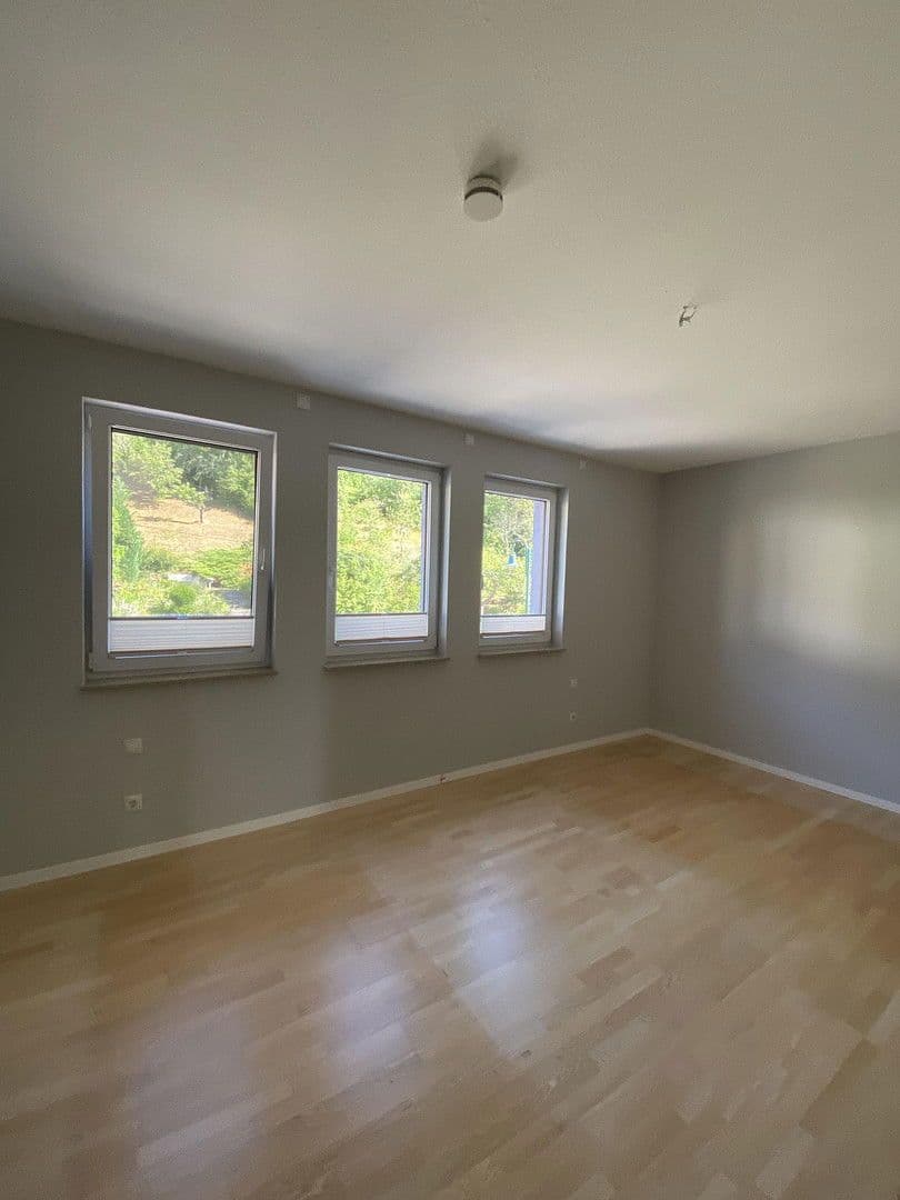 Pronájem bytu 3+1 89 m², Rudolstadt, Durynsko Pronájem bytu 3+1 89 m², Rudolstadt, Durynsko