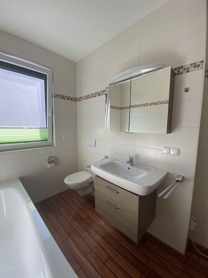 Pronájem bytu 3+1 89 m², Rudolstadt, Durynsko Pronájem bytu 3+1 89 m², Rudolstadt, Durynsko