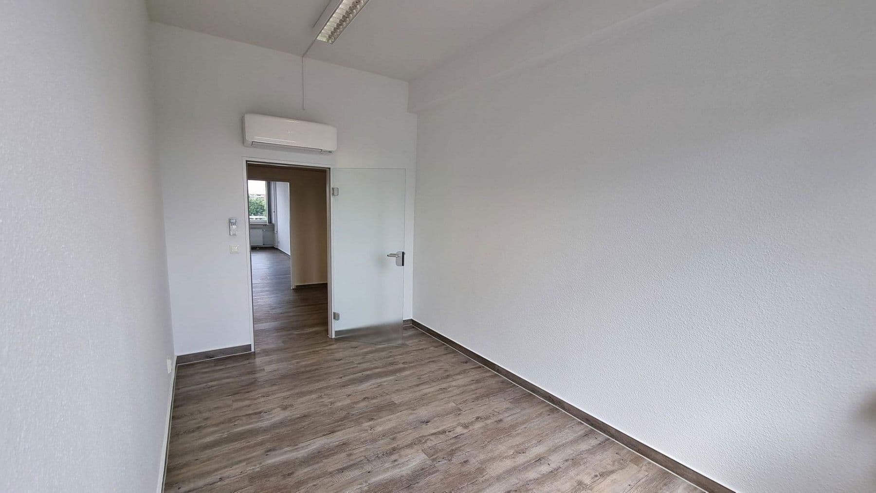 Pronájem kanceláře 145 m², Grusonstraße 55, Hamburg, Hamburg Pronájem kanceláře 145 m², Grusonstraße 55, Hamburg, Hamburg