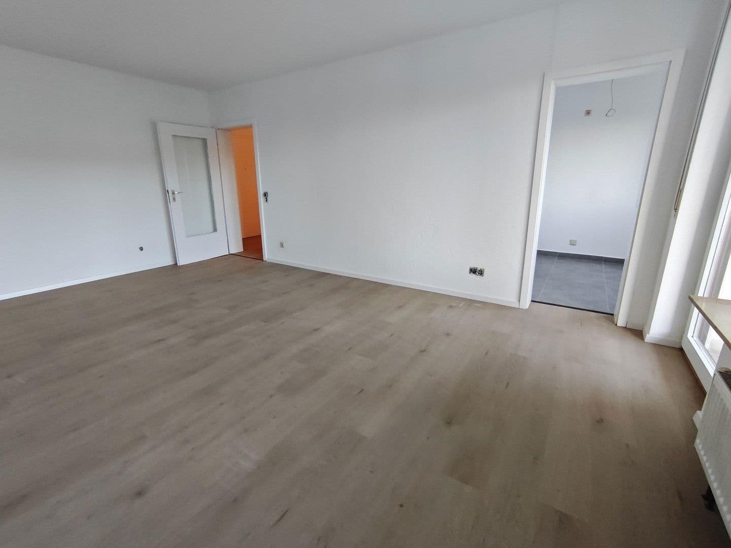 Pronájem bytu 1+1 46 m², Giselherplatz 2, Ludwigshafen-Edigheim, Porýní-Falc Pronájem bytu 1+1 46 m², Giselherplatz 2, Ludwigshafen-Edigheim, Porýní-Falc