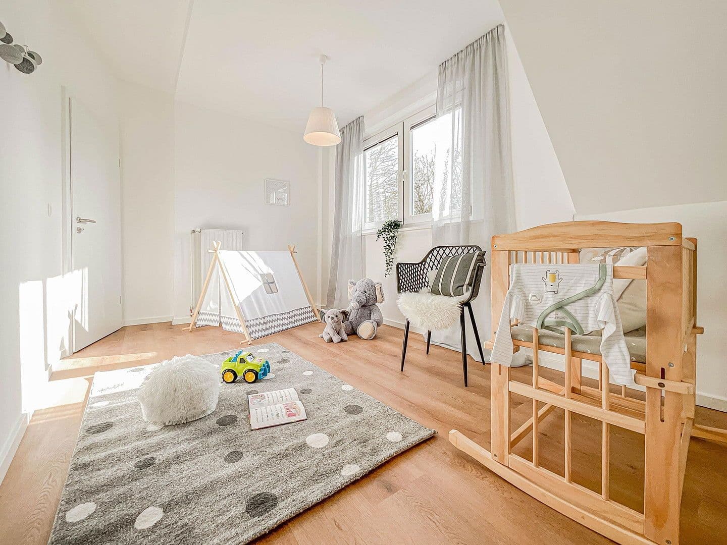 Prodej domu 144 m², pozemek 468 m², Hamburg, Hamburg Prodej domu 144 m², pozemek 468 m², Hamburg, Hamburg