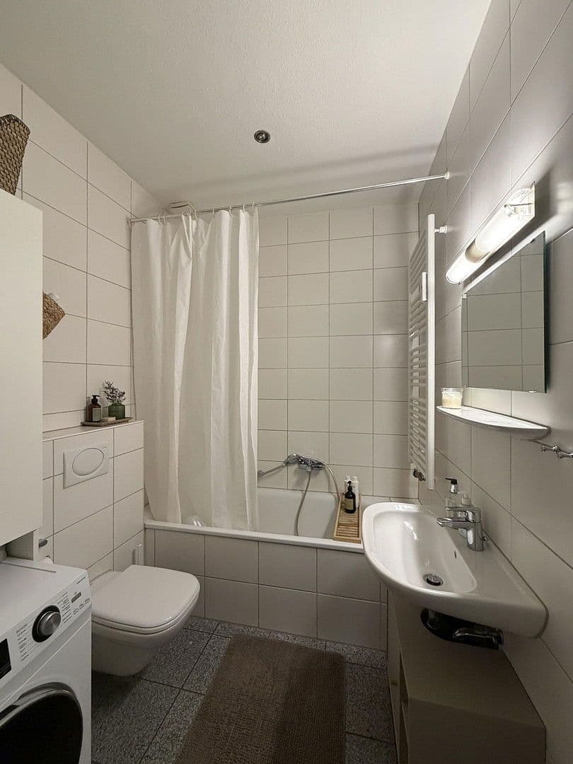 Pronájem bytu 2+1 65 m², Stephanienstr. 42 - 44, Karlsruhe, Bádensko-Württembersko Pronájem bytu 2+1 65 m², Stephanienstr. 42 - 44, Karlsruhe, Bádensko-Württembersko