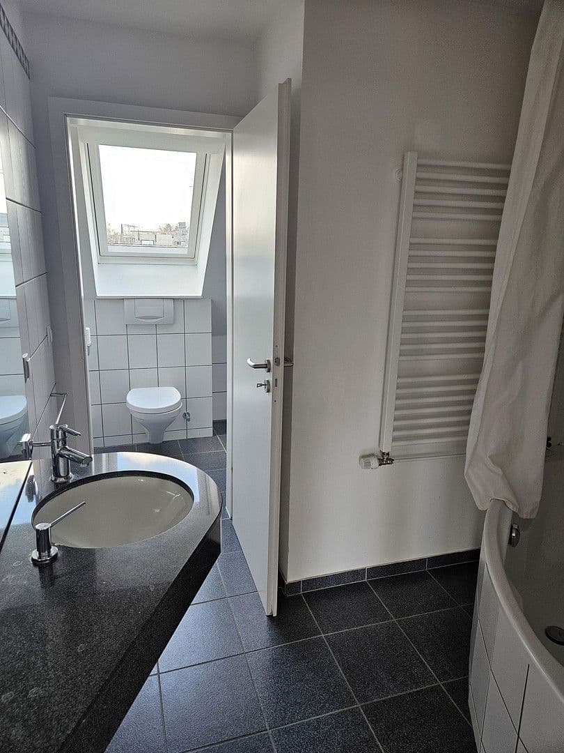 Prodej bytu 3+1 78 m², Biedermannplatz 18, Hamburg, Hamburg Prodej bytu 3+1 78 m², Biedermannplatz 18, Hamburg, Hamburg