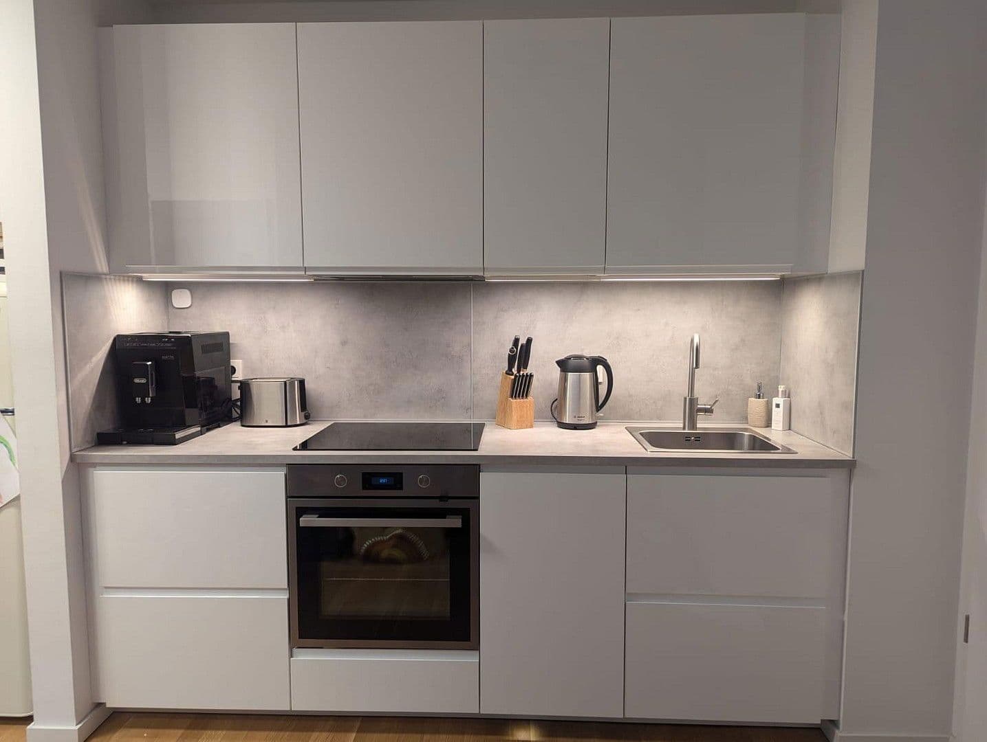 Pronájem bytu 3+1 77 m², Köln, Severní Porýní-Vestfálsko Pronájem bytu 3+1 77 m², Köln, Severní Porýní-Vestfálsko