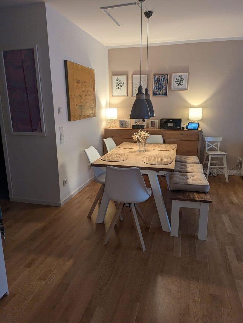 Pronájem bytu 3+1 77 m², Köln, Severní Porýní-Vestfálsko Pronájem bytu 3+1 77 m², Köln, Severní Porýní-Vestfálsko