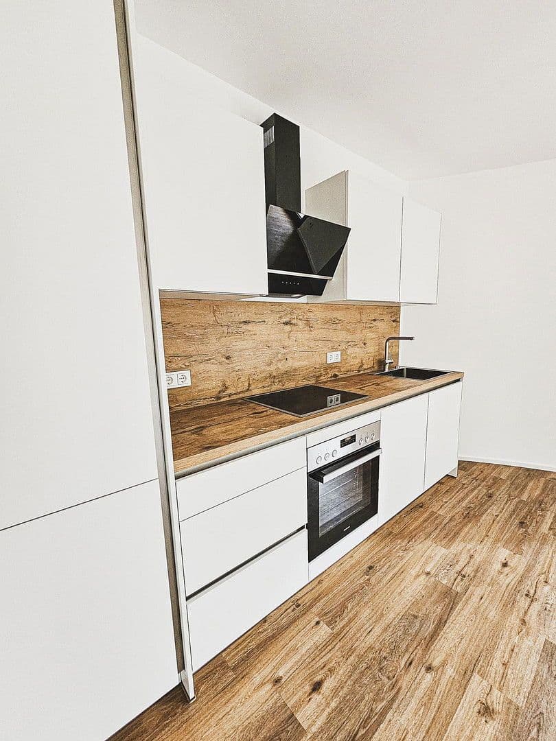 Pronájem bytu 3+1 120 m², Emil-von-Behring-Str. 1, Marburg, Hessen Pronájem bytu 3+1 120 m², Emil-von-Behring-Str. 1, Marburg, Hessen