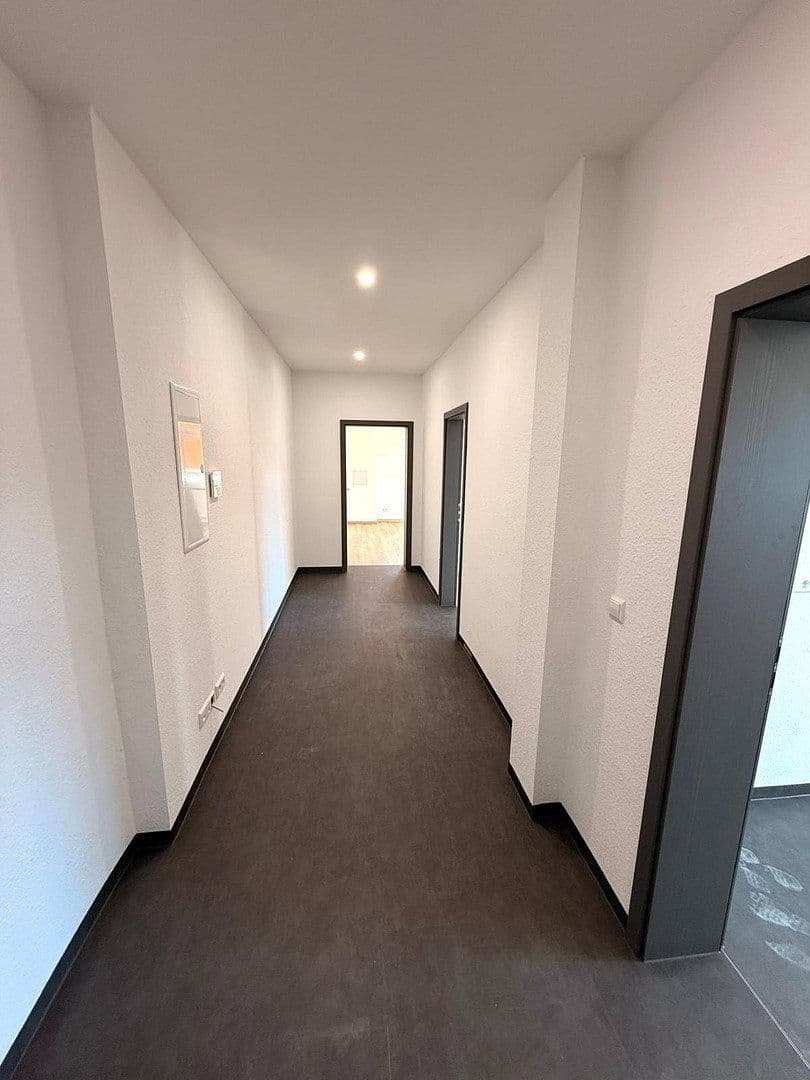 Pronájem bytu 3+1 84 m², Chemnitzer Str. 72, Meerane, Sasko Pronájem bytu 3+1 84 m², Chemnitzer Str. 72, Meerane, Sasko