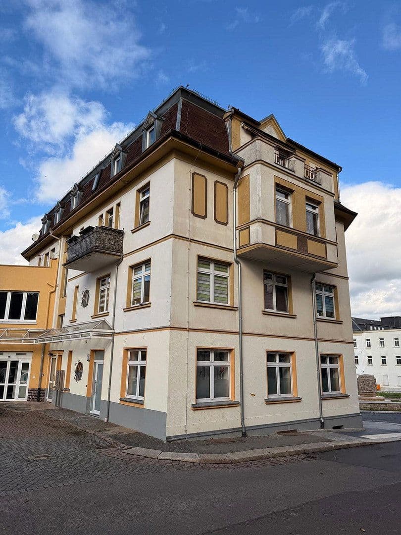 Pronájem bytu 3+1 84 m², Chemnitzer Str. 72, Meerane, Sasko Pronájem bytu 3+1 84 m², Chemnitzer Str. 72, Meerane, Sasko