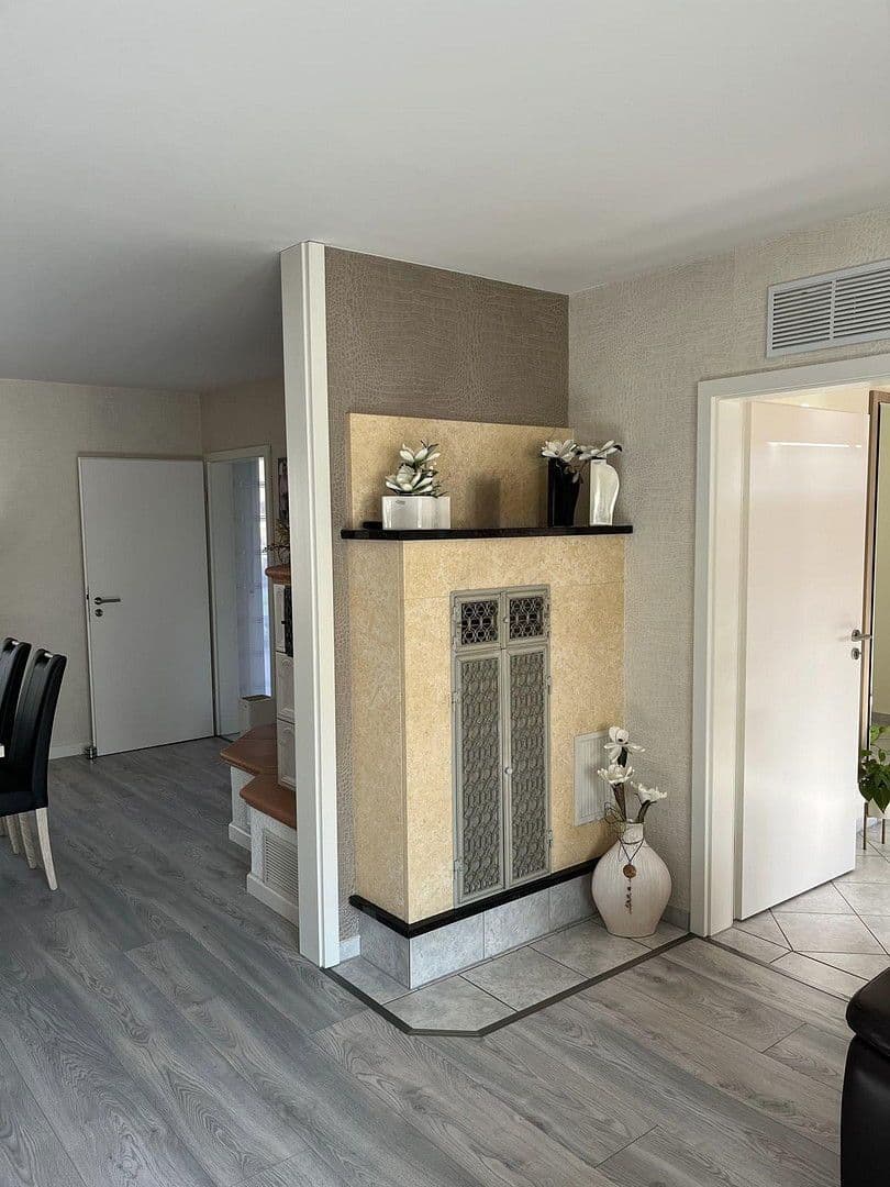 Prodej domu 180 m², pozemek 850 m², Löningen, Dolní Sasko Prodej domu 180 m², pozemek 850 m², Löningen, Dolní Sasko