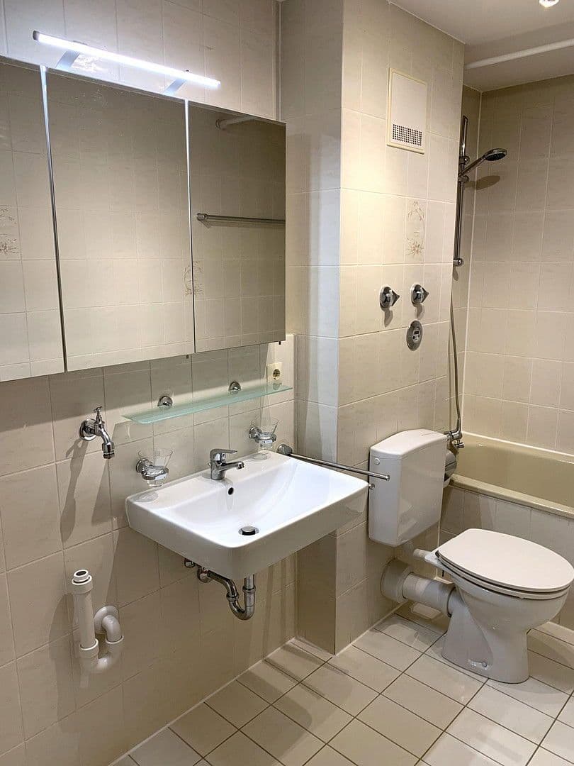 Pronájem bytu 2+1 59 m², Remboldstr. 1a, Augsburg, Bavorsko Pronájem bytu 2+1 59 m², Remboldstr. 1a, Augsburg, Bavorsko