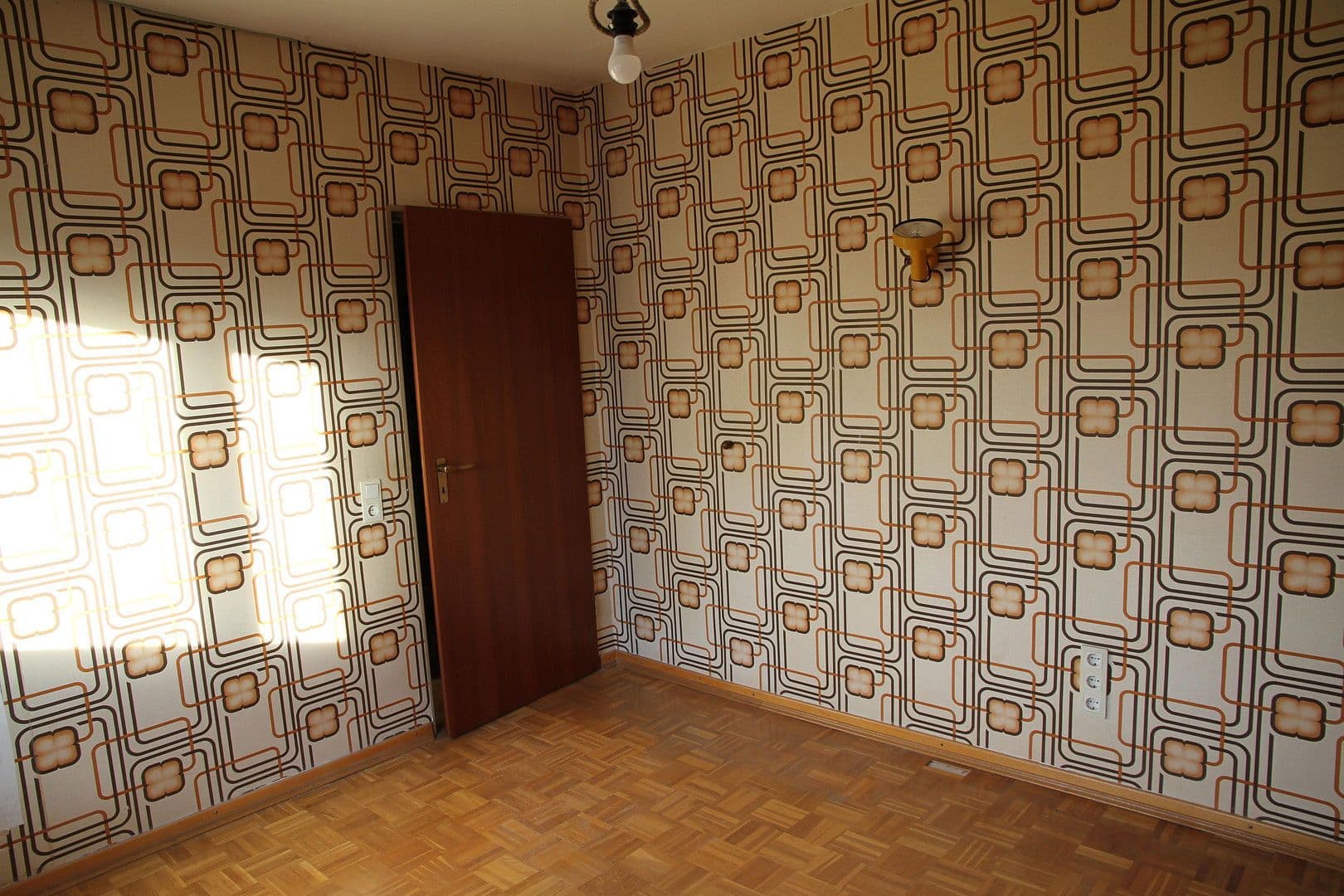 Prodej domu 161 m², pozemek 504 m², Bruchköbel, Hessen Prodej domu 161 m², pozemek 504 m², Bruchköbel, Hessen