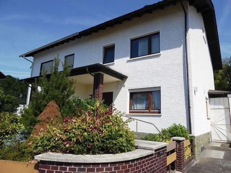 Prodej domu 161 m², pozemek 504 m², Bruchköbel, Hessen Prodej domu 161 m², pozemek 504 m², Bruchköbel, Hessen