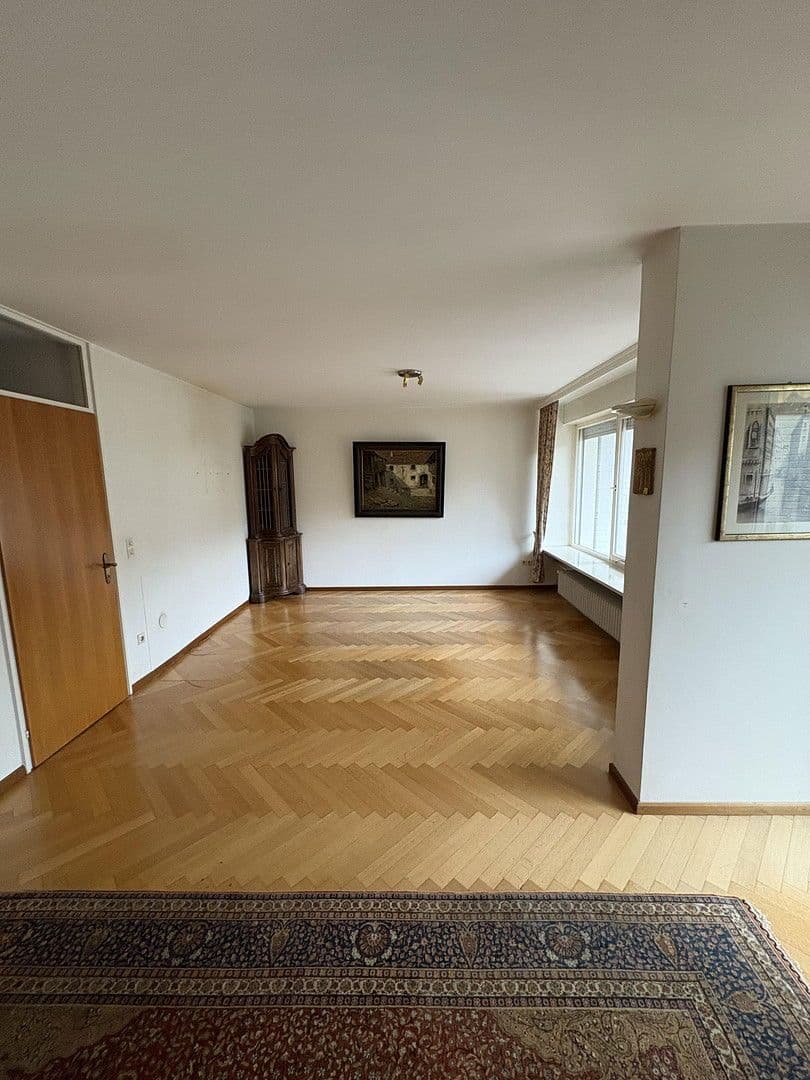 Prodej domu 144 m², pozemek 314 m², Krailling, Bavorsko Prodej domu 144 m², pozemek 314 m², Krailling, Bavorsko