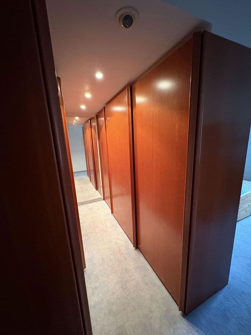 Prodej domu 144 m², pozemek 314 m², Krailling, Bavorsko Prodej domu 144 m², pozemek 314 m², Krailling, Bavorsko