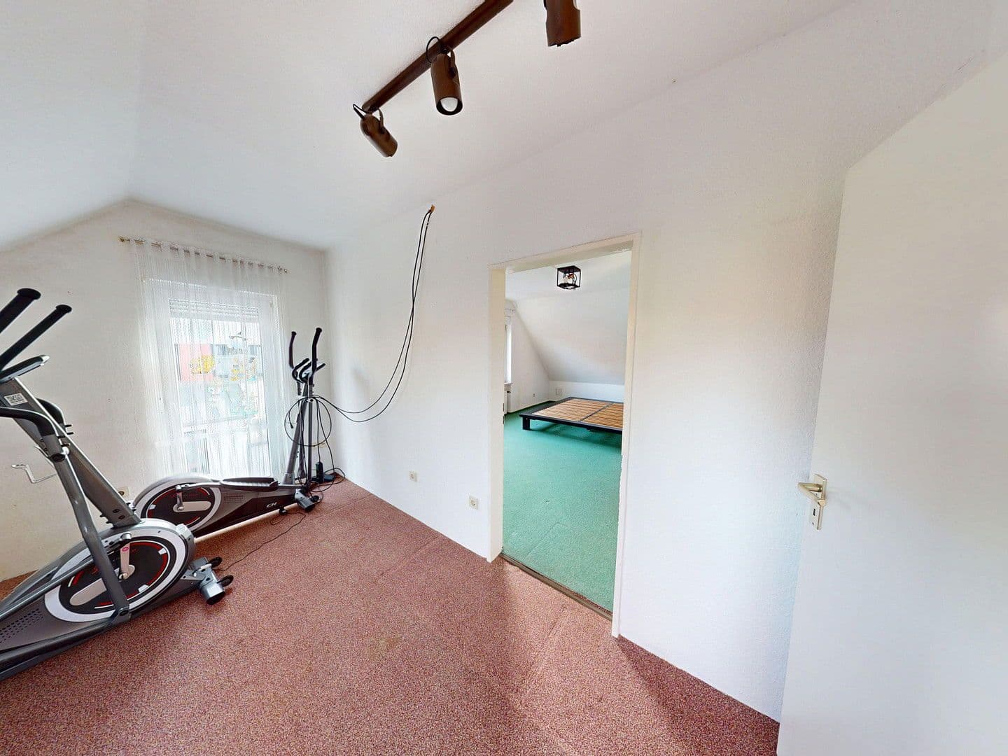 Prodej domu 343 m², pozemek 971 m², Braunschweig, Dolní Sasko Prodej domu 343 m², pozemek 971 m², Braunschweig, Dolní Sasko