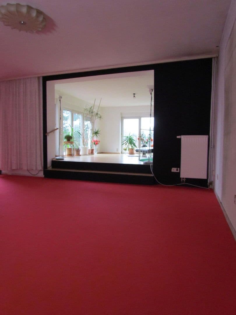 Prodej domu 343 m², pozemek 971 m², Braunschweig, Dolní Sasko Prodej domu 343 m², pozemek 971 m², Braunschweig, Dolní Sasko