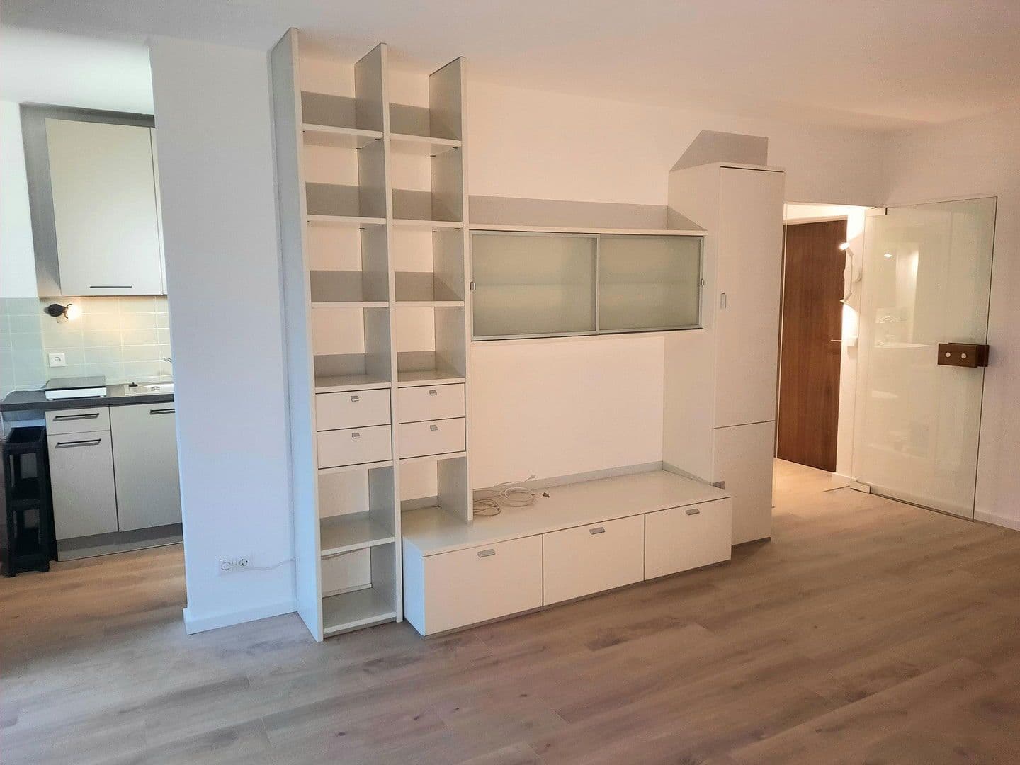 Pronájem bytu 1+1 34 m², Düsseldorf, Severní Porýní-Vestfálsko Pronájem bytu 1+1 34 m², Düsseldorf, Severní Porýní-Vestfálsko