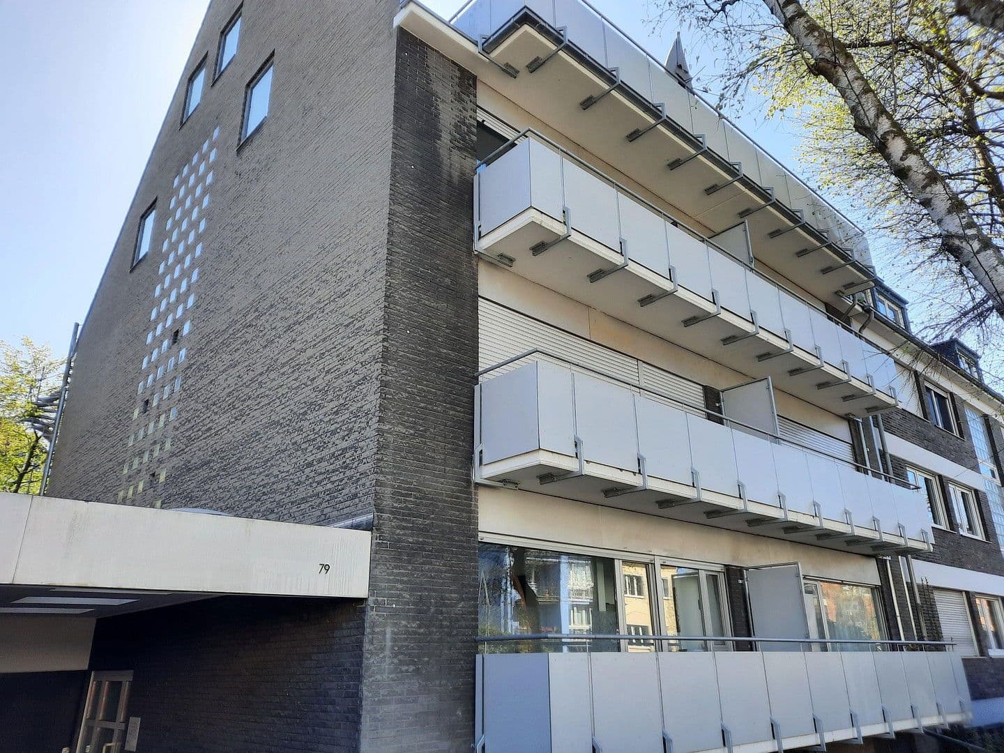 Pronájem bytu 1+1 34 m², Düsseldorf, Severní Porýní-Vestfálsko Pronájem bytu 1+1 34 m², Düsseldorf, Severní Porýní-Vestfálsko