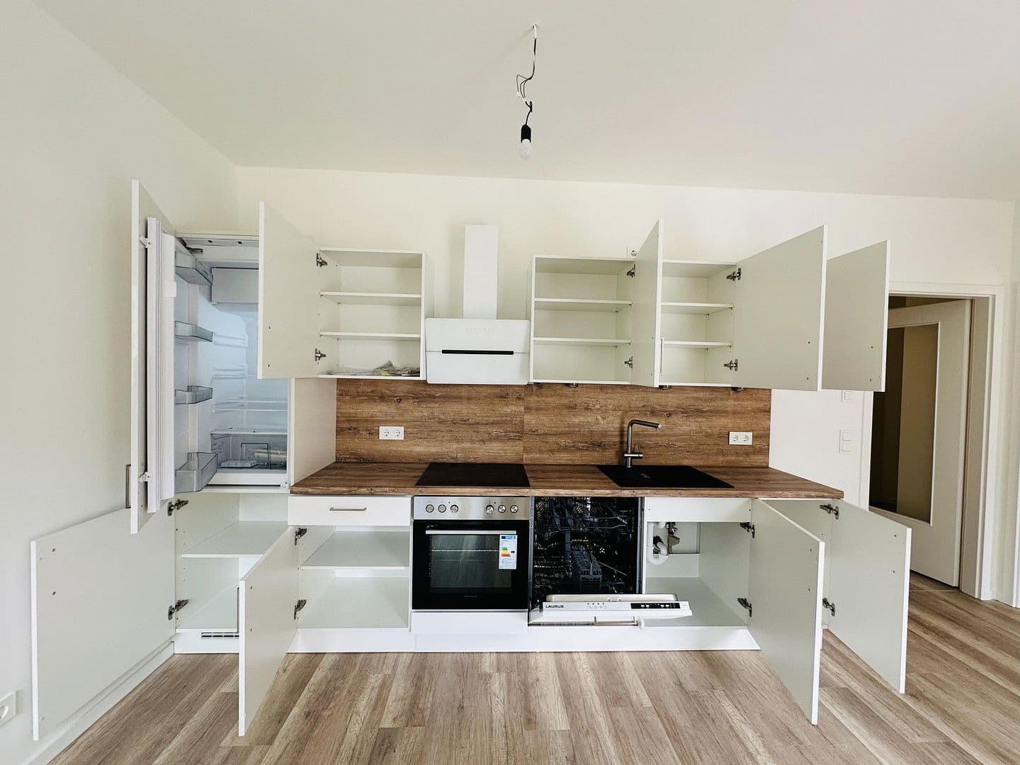 Pronájem bytu 2+1 52 m², Parkstr 15, Berlin, Berlín Pronájem bytu 2+1 52 m², Parkstr 15, Berlin, Berlín