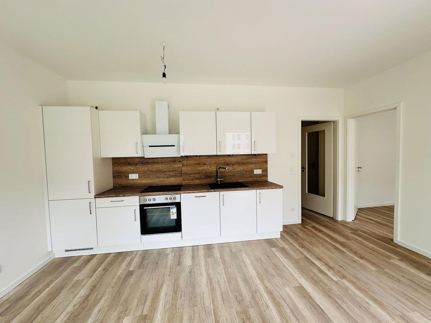 Pronájem bytu 2+1 52 m², Parkstr 15, Berlin, Berlín Pronájem bytu 2+1 52 m², Parkstr 15, Berlin, Berlín