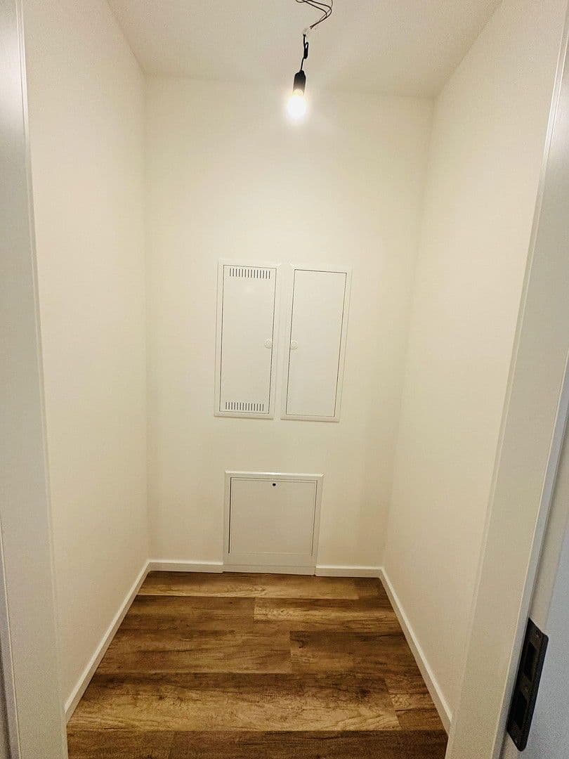 Pronájem bytu 2+1 52 m², Parkstr 15, Berlin, Berlín Pronájem bytu 2+1 52 m², Parkstr 15, Berlin, Berlín