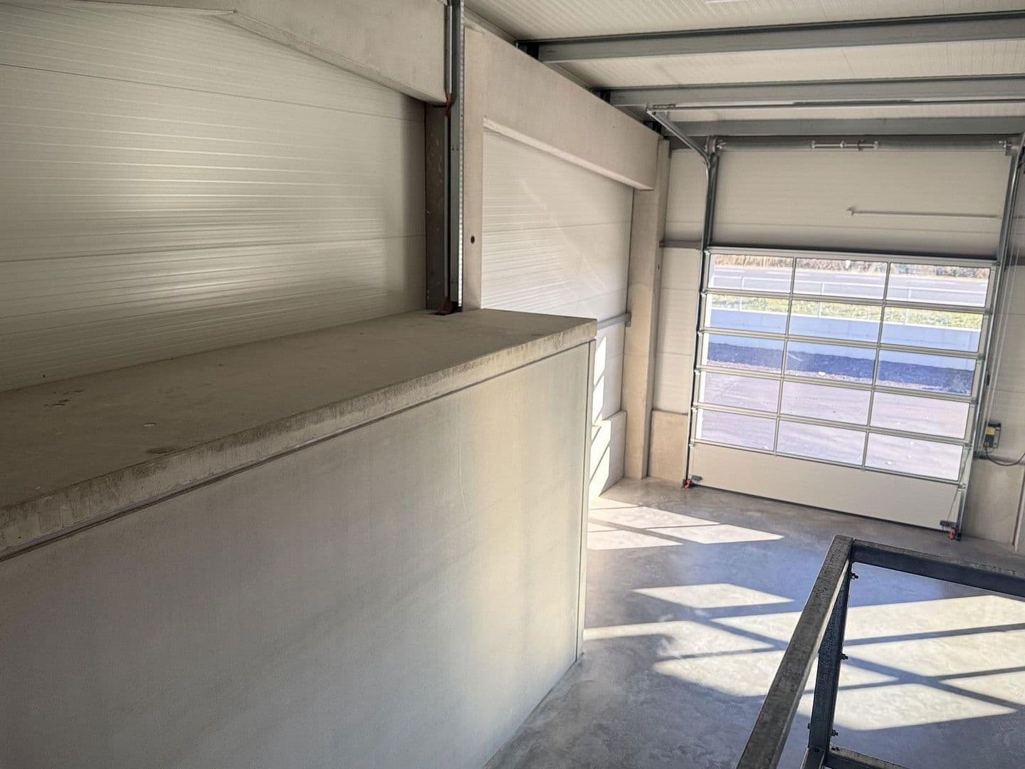 Pronájem nebytového prostoru 2.082 m², Gewerbepark B17 / II / Straße 3 / Objekt 11, Teesdorf, Dolní Rakousko Pronájem nebytového prostoru 2.082 m², Gewerbepark B17 / II / Straße 3 / Objekt 11, Teesdorf, Dolní Rakousko