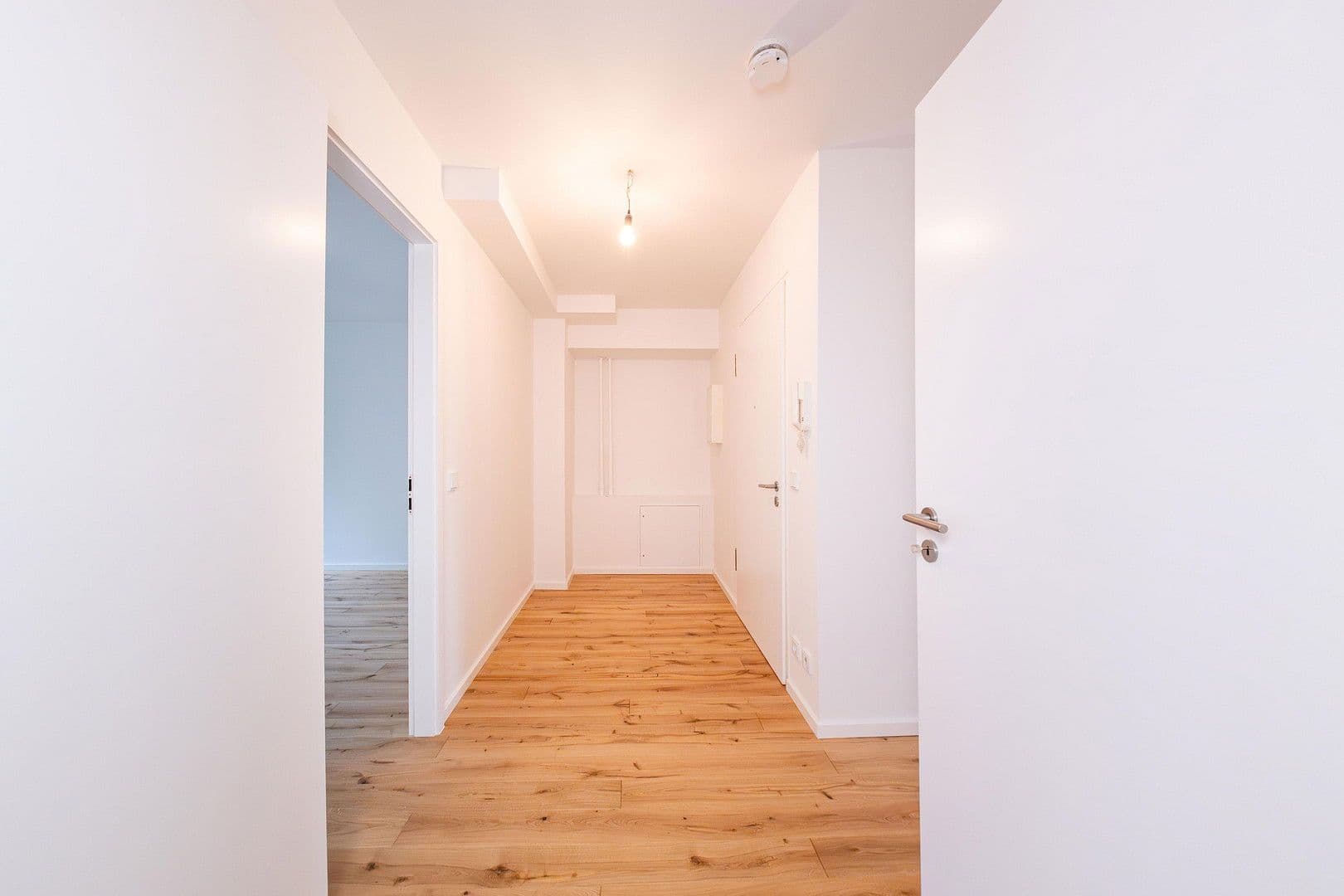 Prodej bytu 2+1 64 m², Berlin, Berlín Prodej bytu 2+1 64 m², Berlin, Berlín