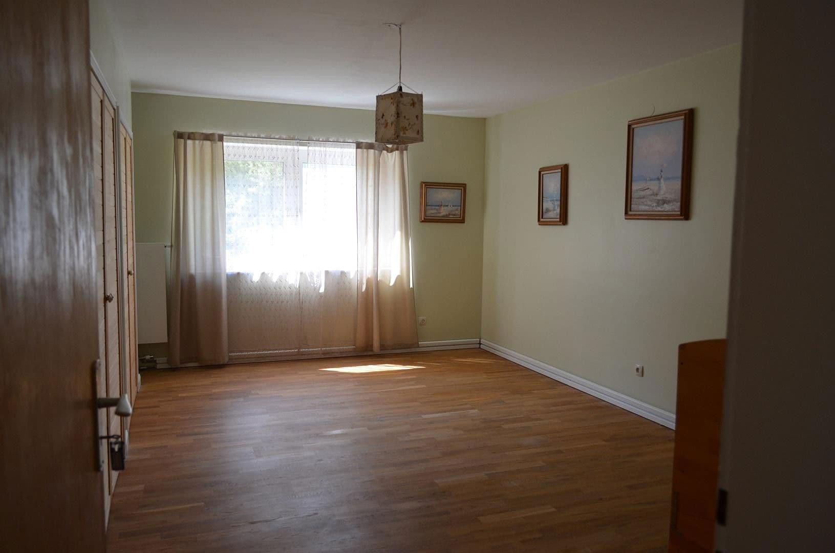 Prodej domu 248 m², pozemek 998 m², Krautgartenweg 3, Neckargemünd, Bádensko-Württembersko Prodej domu 248 m², pozemek 998 m², Krautgartenweg 3, Neckargemünd, Bádensko-Württembersko