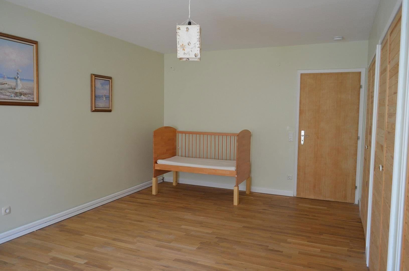 Prodej domu 248 m², pozemek 998 m², Krautgartenweg 3, Neckargemünd, Bádensko-Württembersko Prodej domu 248 m², pozemek 998 m², Krautgartenweg 3, Neckargemünd, Bádensko-Württembersko