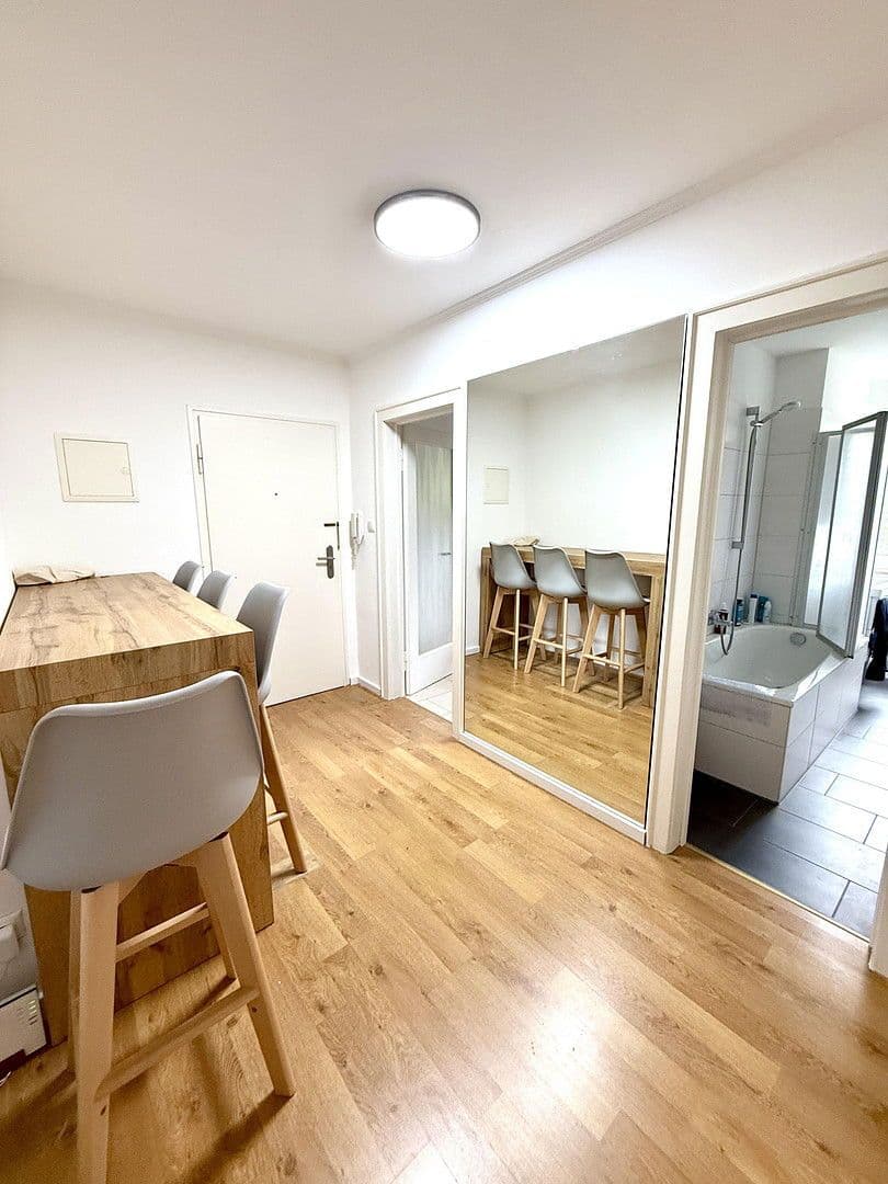 Pronájem bytu 1+1 15 m², Ackermannstrasse 1, München, Bavorsko Pronájem bytu 1+1 15 m², Ackermannstrasse 1, München, Bavorsko