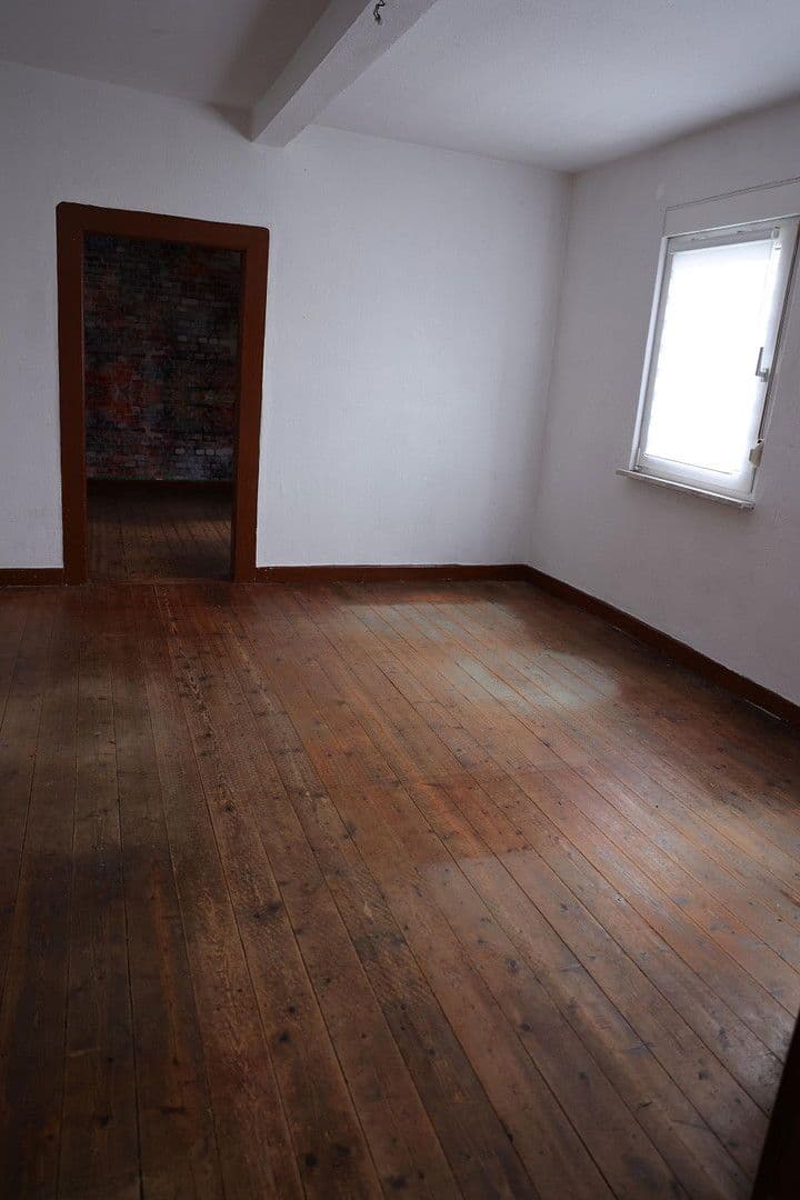 Prodej domu 120 m², pozemek 600 m², Hambrücken, Bádensko-Württembersko Prodej domu 120 m², pozemek 600 m², Hambrücken, Bádensko-Württembersko