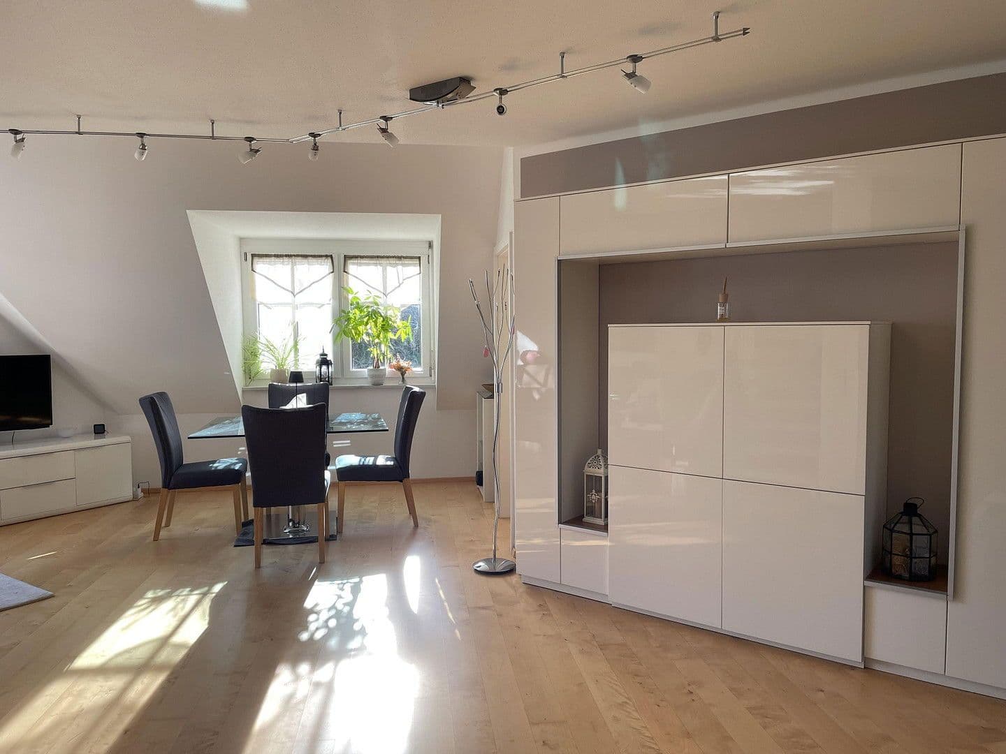 Prodej bytu 3+1 109 m², Gröbenzell, Bavorsko Prodej bytu 3+1 109 m², Gröbenzell, Bavorsko