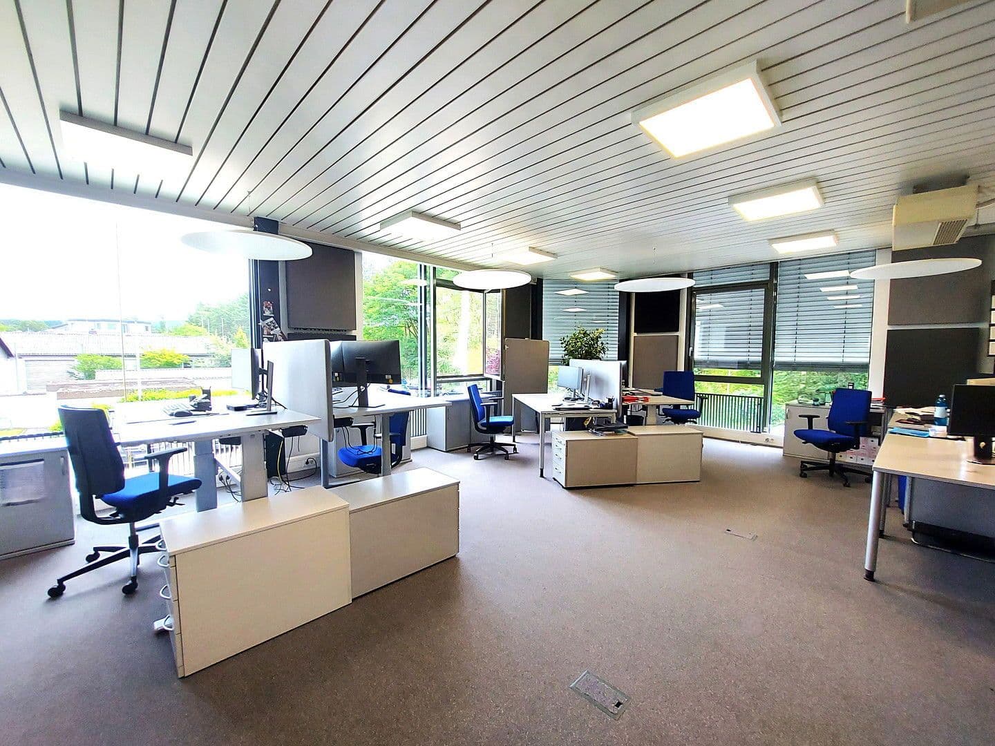 Pronájem kanceláře 840 m², Siemensstr. 26, Alzenau, Bavorsko Pronájem kanceláře 840 m², Siemensstr. 26, Alzenau, Bavorsko