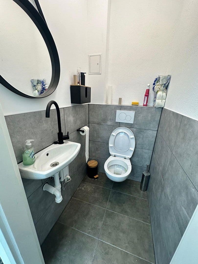 Pronájem nebytového prostoru 70 m², Griesheim, Hessen Pronájem nebytového prostoru 70 m², Griesheim, Hessen