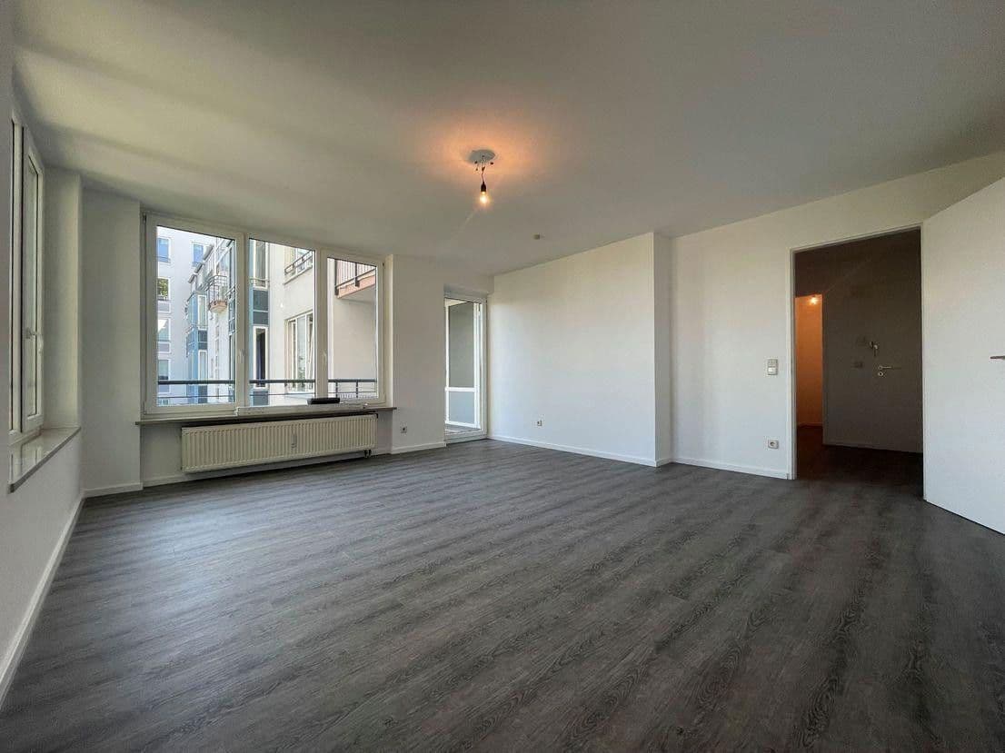Prodej bytu 2+1 60 m², Boschetsrieder Str. 63, München, Bavorsko Prodej bytu 2+1 60 m², Boschetsrieder Str. 63, München, Bavorsko