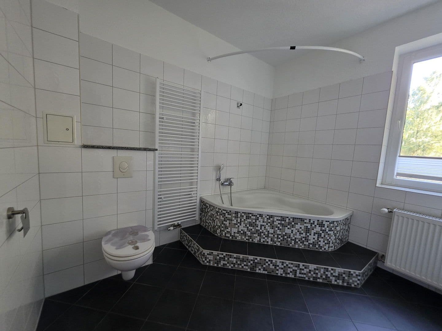 Pronájem bytu 3+1 90 m², Eisenbahnstraße 19, Eberswalde, Braniborsko Pronájem bytu 3+1 90 m², Eisenbahnstraße 19, Eberswalde, Braniborsko