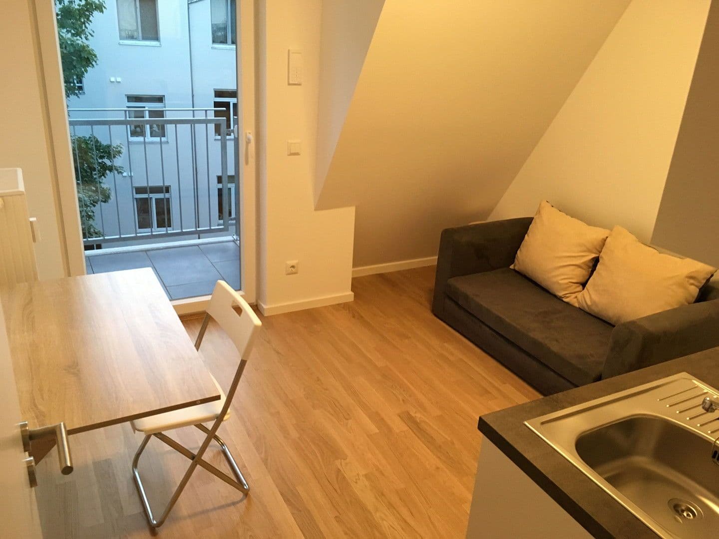 Pronájem bytu 1+1 20 m², Archibaldweg 12, Berlin, Berlín Pronájem bytu 1+1 20 m², Archibaldweg 12, Berlin, Berlín