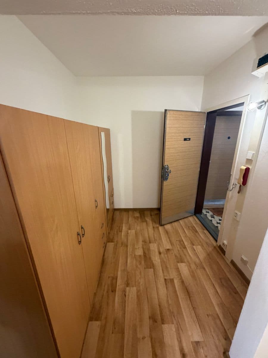 Pronájem bytu 1+kk 31 m², Žežická, Ústí nad Labem, Ústecký kraj Pronájem bytu 1+kk 31 m², Žežická, Ústí nad Labem, Ústecký kraj