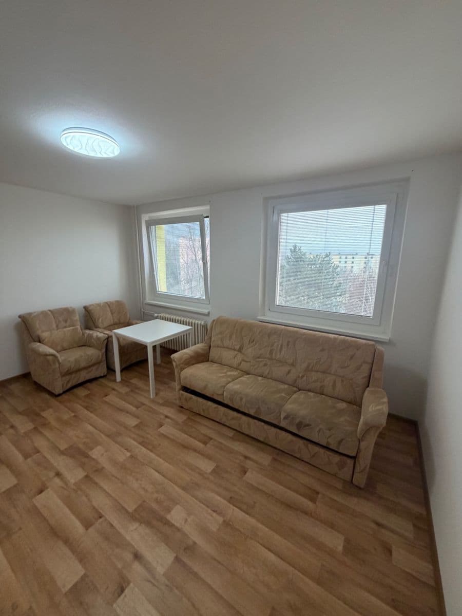 Pronájem bytu 1+kk 31 m², Žežická, Ústí nad Labem, Ústecký kraj Pronájem bytu 1+kk 31 m², Žežická, Ústí nad Labem, Ústecký kraj