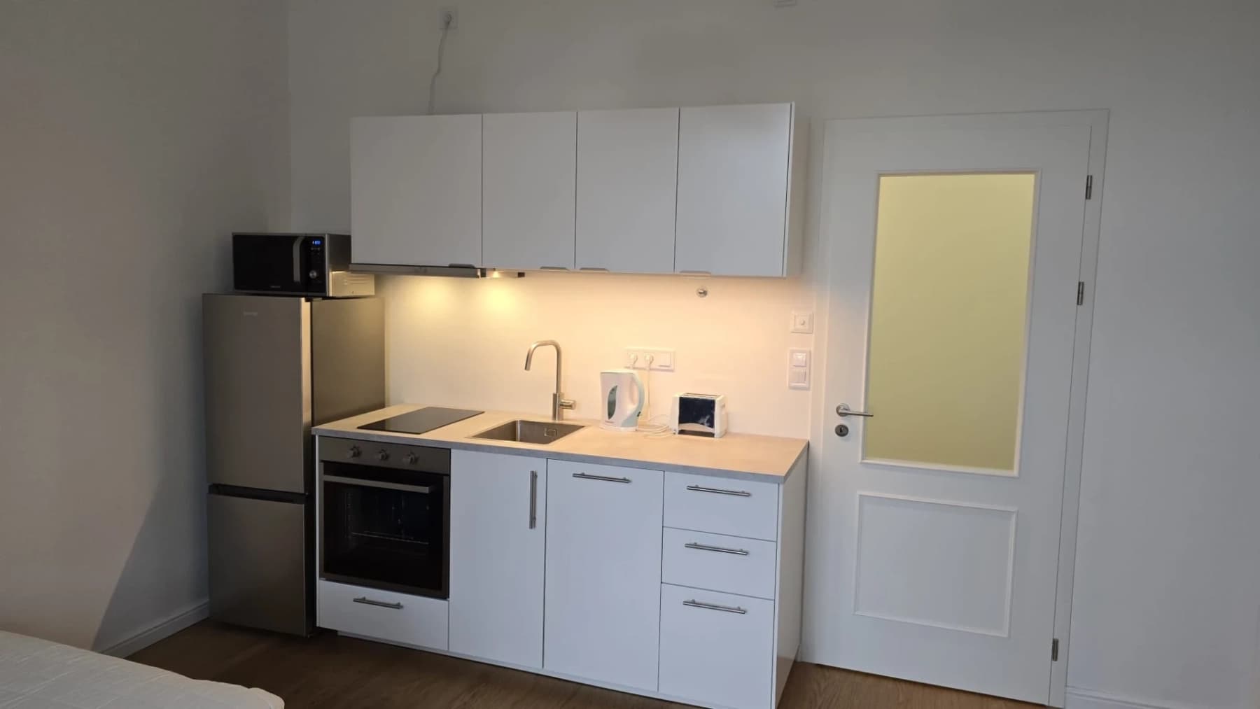 Pronájem bytu 1+kk 32 m², Korunní, Praha, Praha Pronájem bytu 1+kk 32 m², Korunní, Praha, Praha