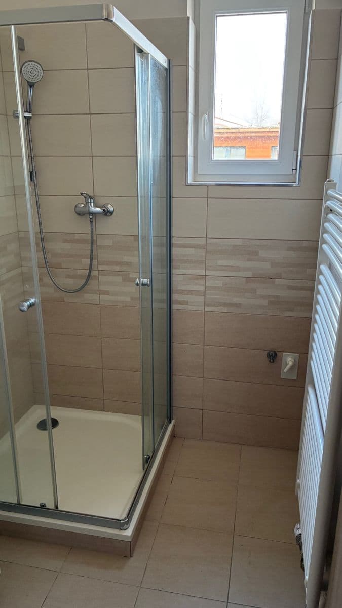 Pronájem bytu 2+kk 54 m², Litovická, Hostivice, Středočeský kraj Pronájem bytu 2+kk 54 m², Litovická, Hostivice, Středočeský kraj