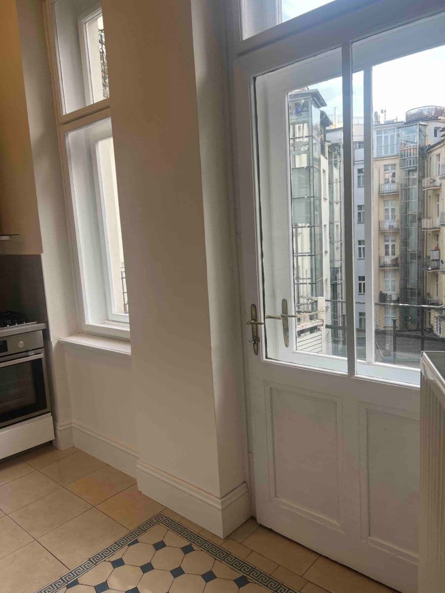 Pronájem bytu 2+1 70 m², Bílkova, Praha, Praha Pronájem bytu 2+1 70 m², Bílkova, Praha, Praha