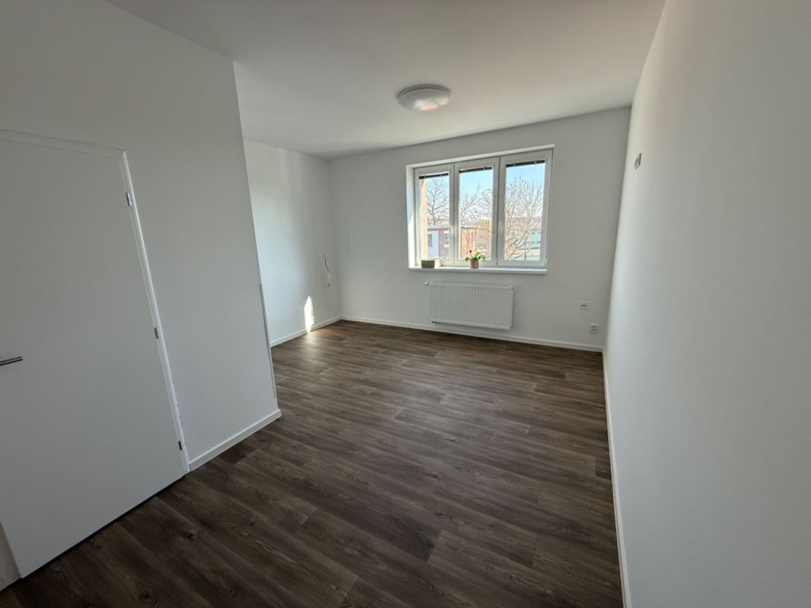 Pronájem bytu 2+kk 45 m², Myslbekova, Ostrava, Moravskoslezský kraj Pronájem bytu 2+kk 45 m², Myslbekova, Ostrava, Moravskoslezský kraj