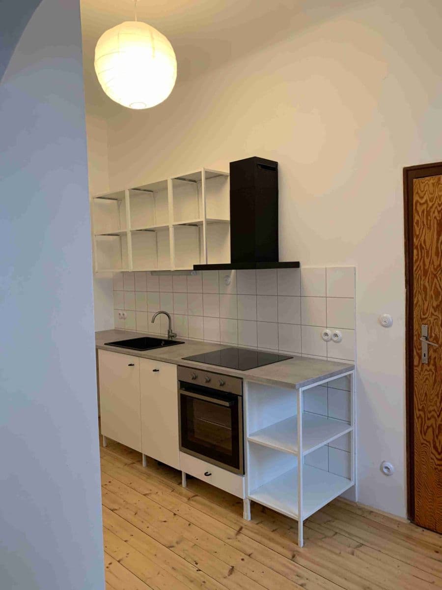 Pronájem bytu 1+1 46 m², Valdštejnské náměstí, Praha, Praha Pronájem bytu 1+1 46 m², Valdštejnské náměstí, Praha, Praha