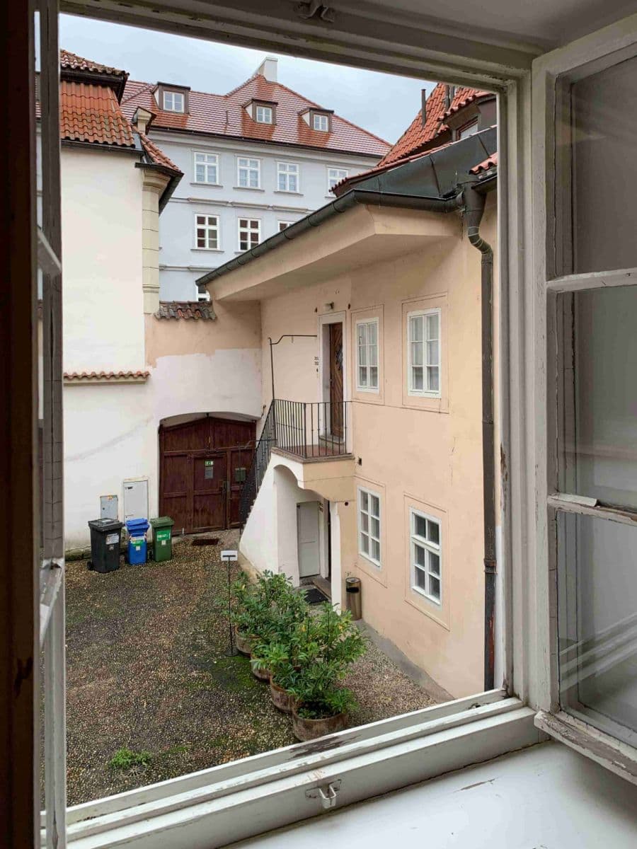 Pronájem bytu 1+1 46 m², Valdštejnské náměstí, Praha, Praha Pronájem bytu 1+1 46 m², Valdštejnské náměstí, Praha, Praha