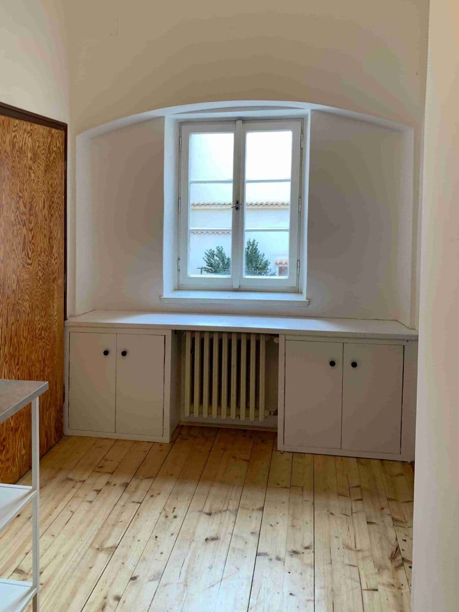 Pronájem bytu 1+1 46 m², Valdštejnské náměstí, Praha, Praha Pronájem bytu 1+1 46 m², Valdštejnské náměstí, Praha, Praha